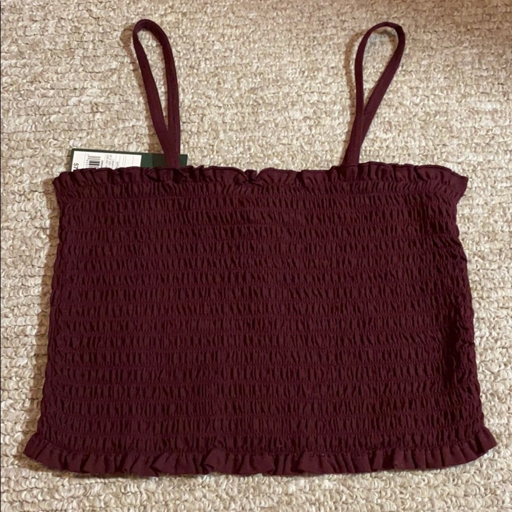 burgundy crop top
